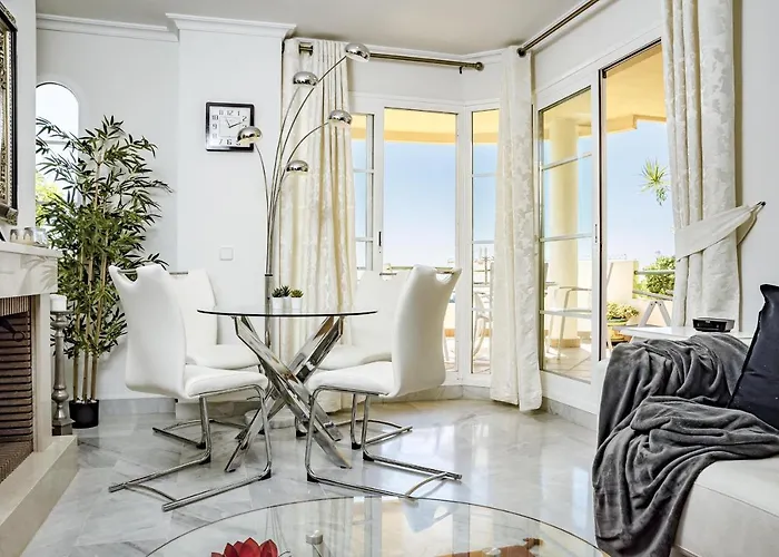 Saa2- Comfortable Puerto Banus Apartment