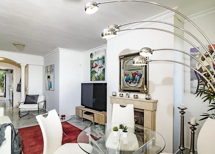 Saa2- Comfortable Puerto Banus Apartment Marbella