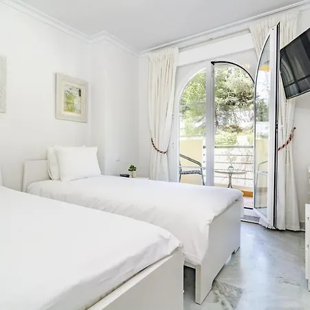 Saa2- Comfortable Puerto Banus Apartment *