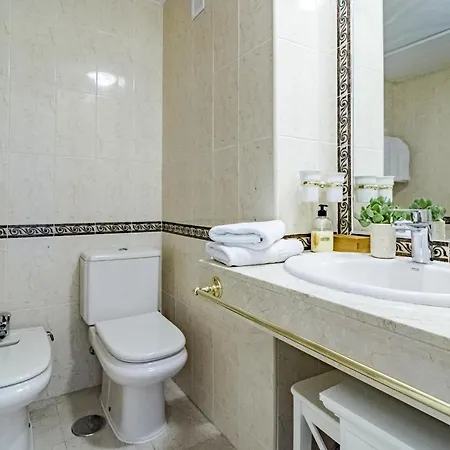 Saa2- Comfortable Puerto Banus Apartment Marbella